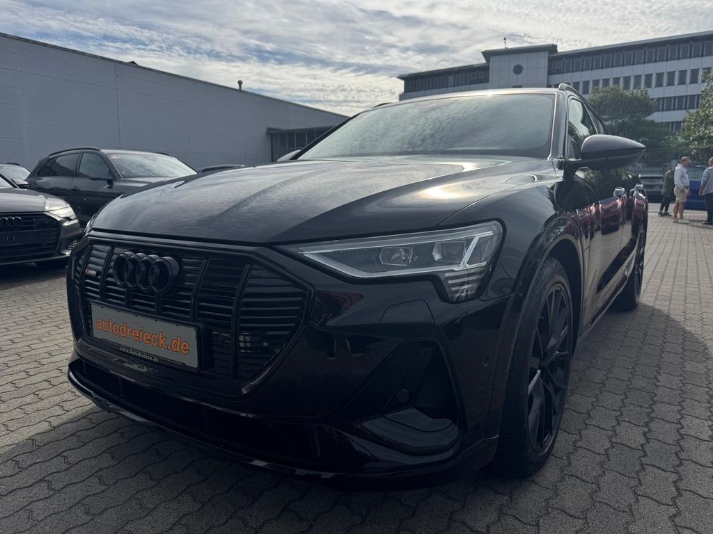 Image of Audi e-tron