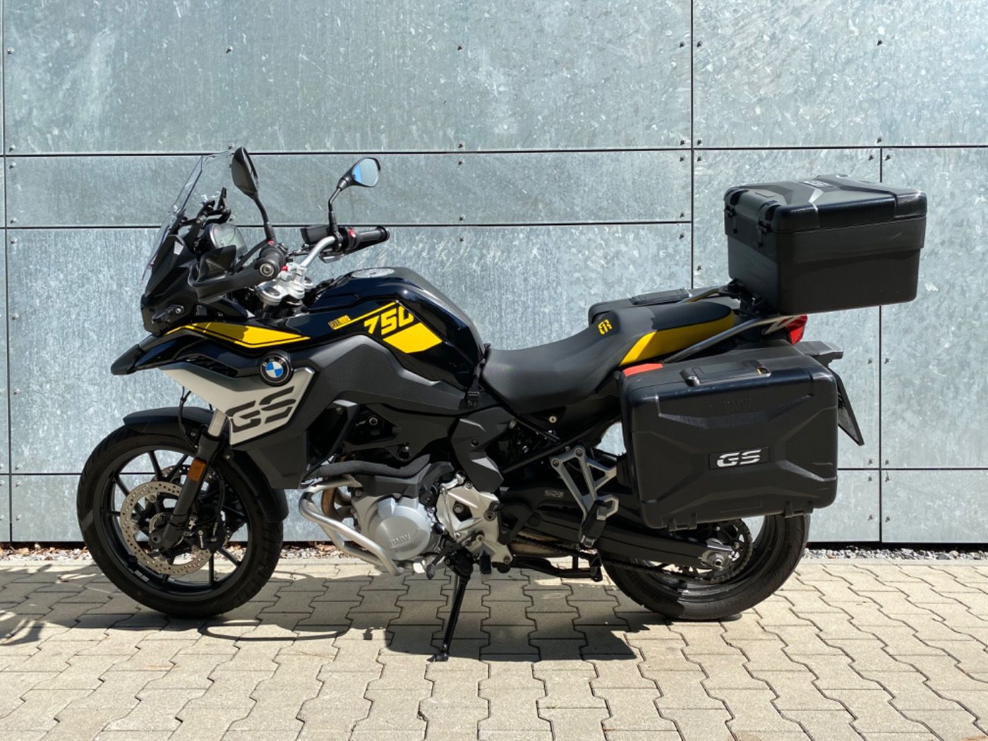 Fahrzeugabbildung BMW F 750 GS 40 Jahre Edition Topcase, Seitenkoffer