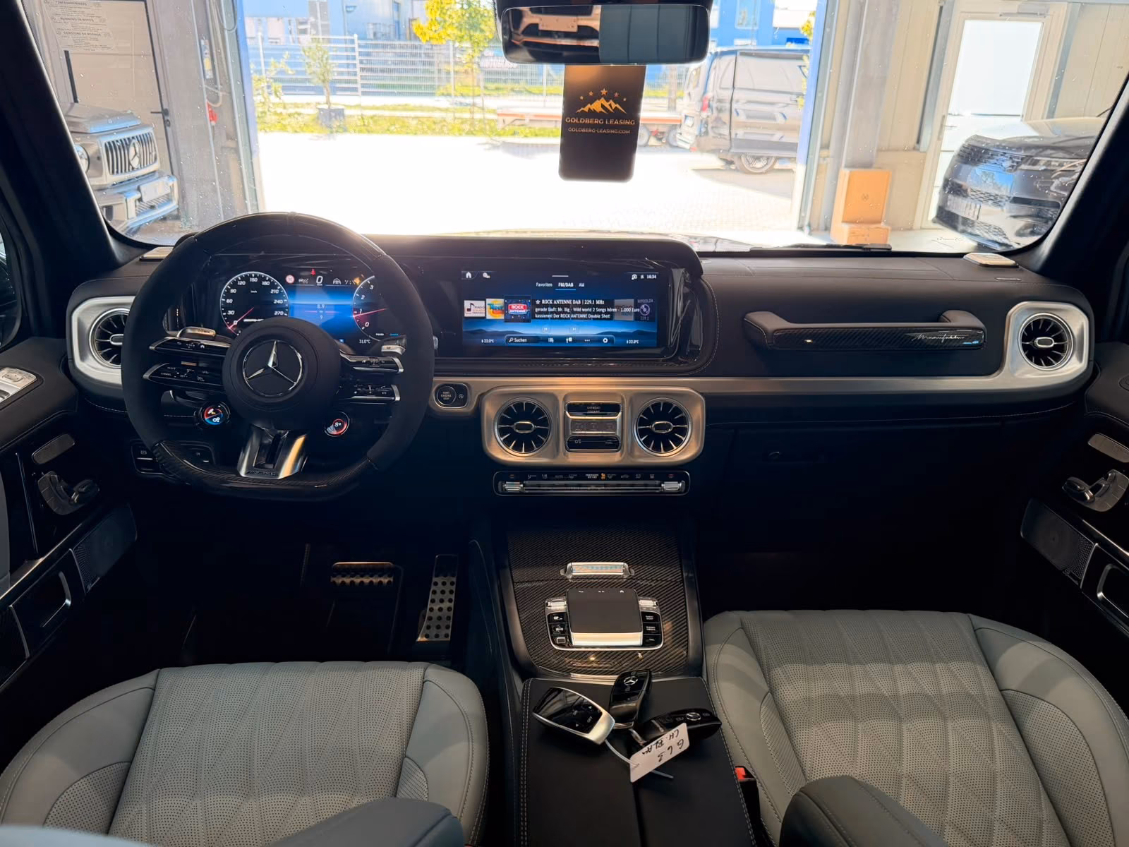 Mercedes-Benz G63 AMG FULL CARBON  ACTIVE RIDE A22 DVD MY2027