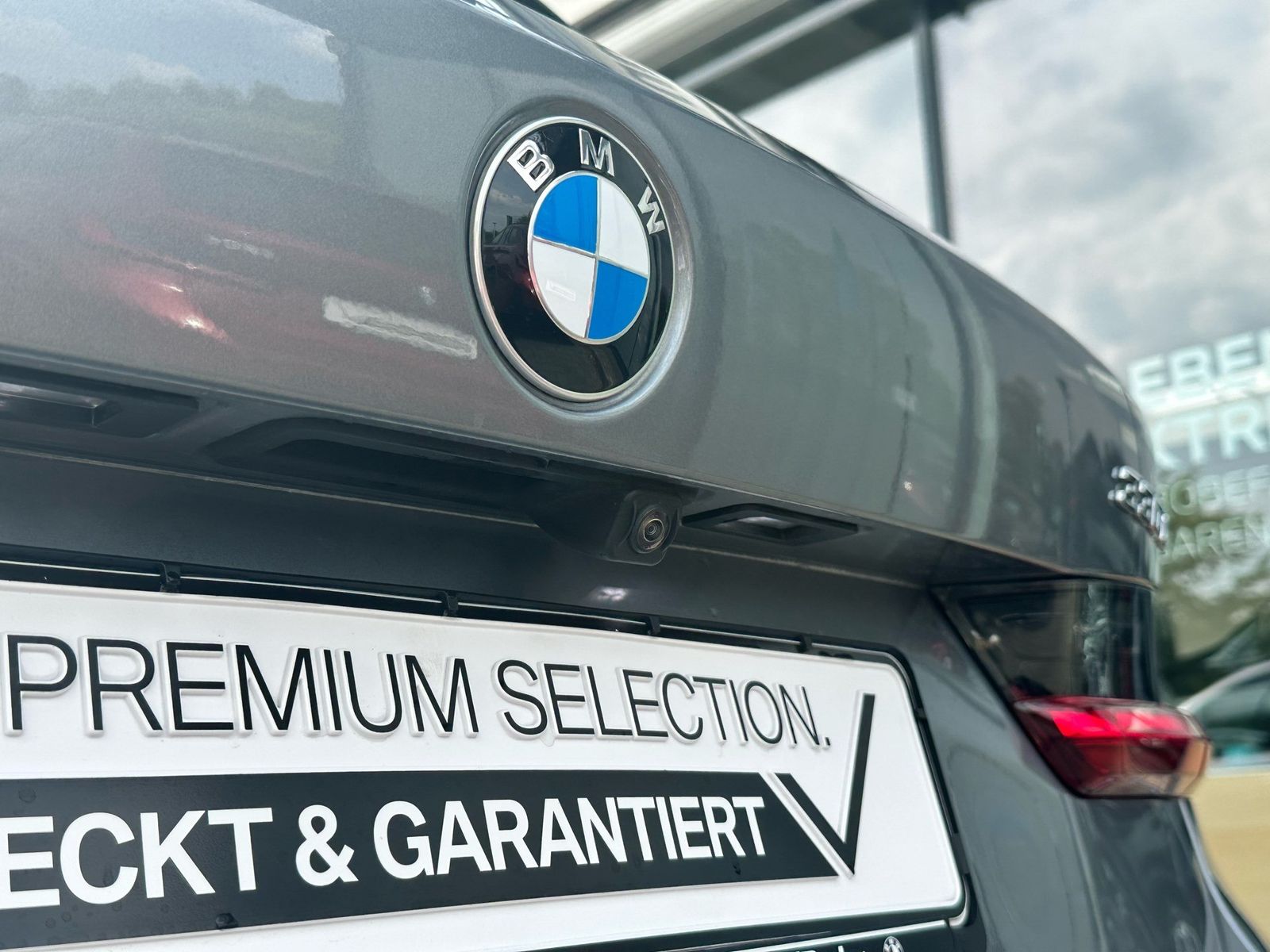 BMW 330 - Bild 15