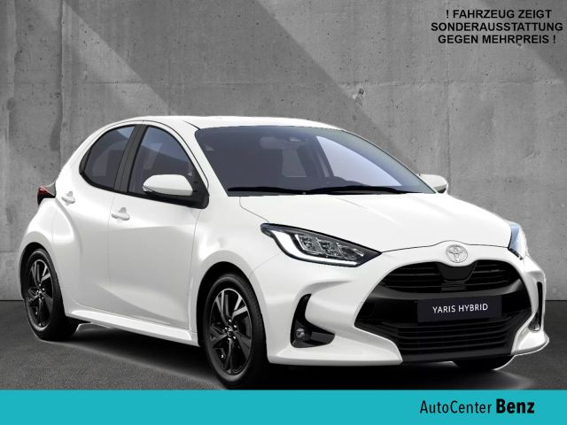 Toyota YARIS 1.5 VVTi HYBRID TEAMPLAYER COM+SAFETYPAK.