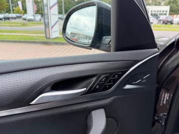 صورة مصغرة 13 لـ 2024 BMW IX3