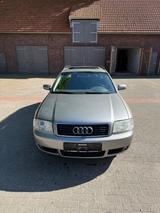 Audi A6 2.4 multitronic Avant - - Audi A6 aus 2003: Kombi