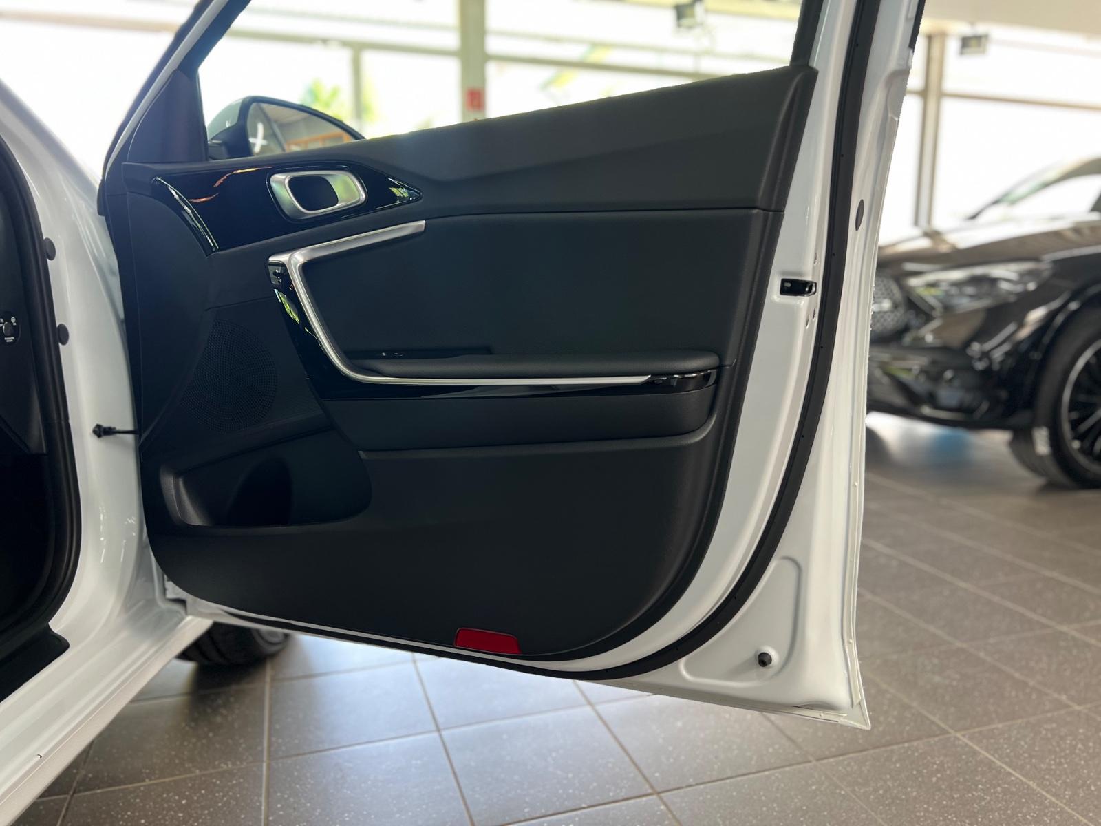 Kia Ceed Sportswagon 1.6 CRDI Vision KAM+Navi+Klima2