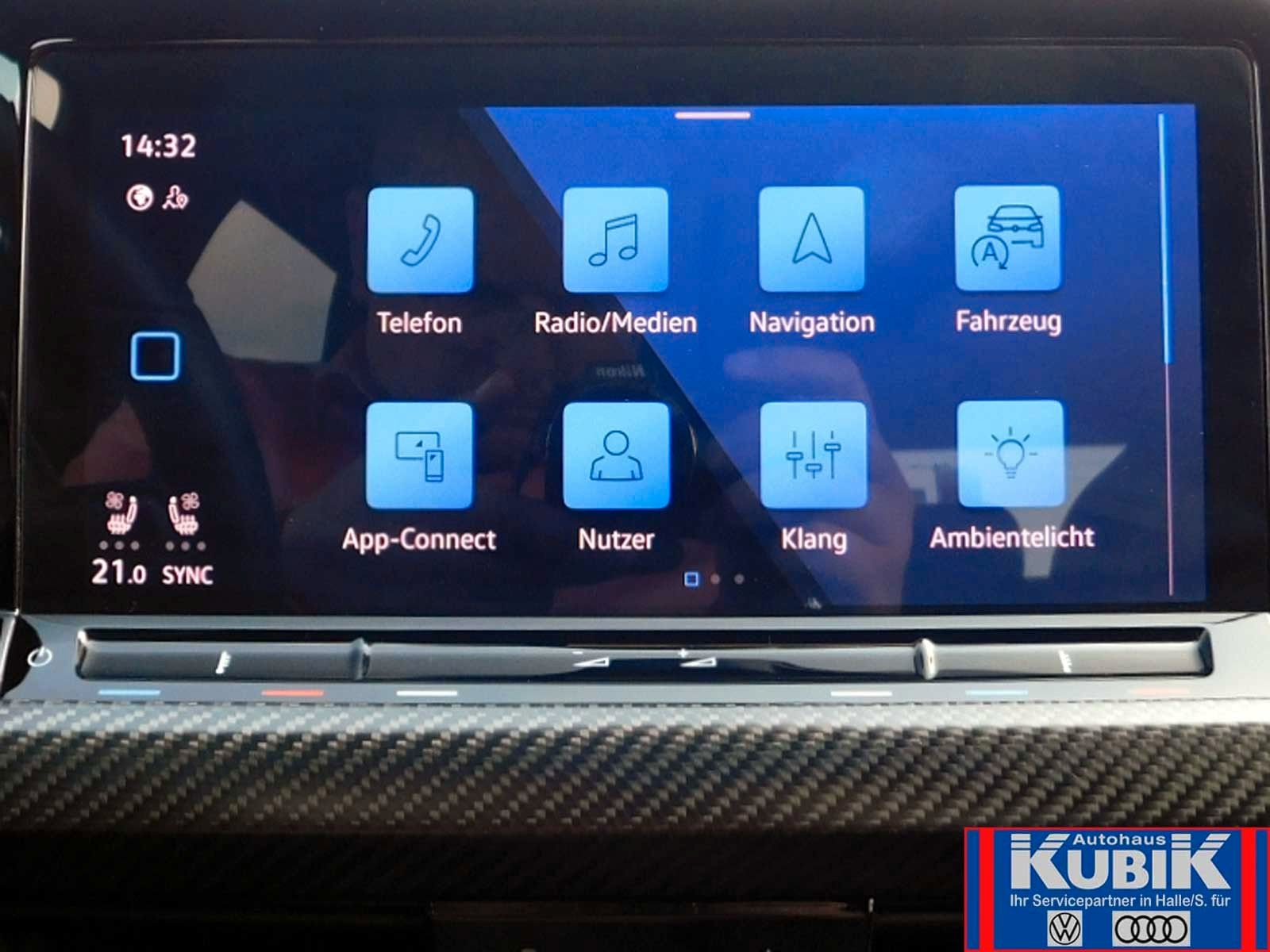 Volkswagen Golf 8 R Performance Black Style 2,0 TSI 4motion foto 9