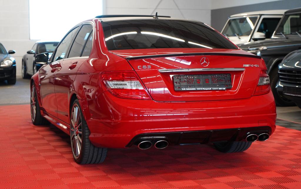 Mercedes-Benz C 63 AMG