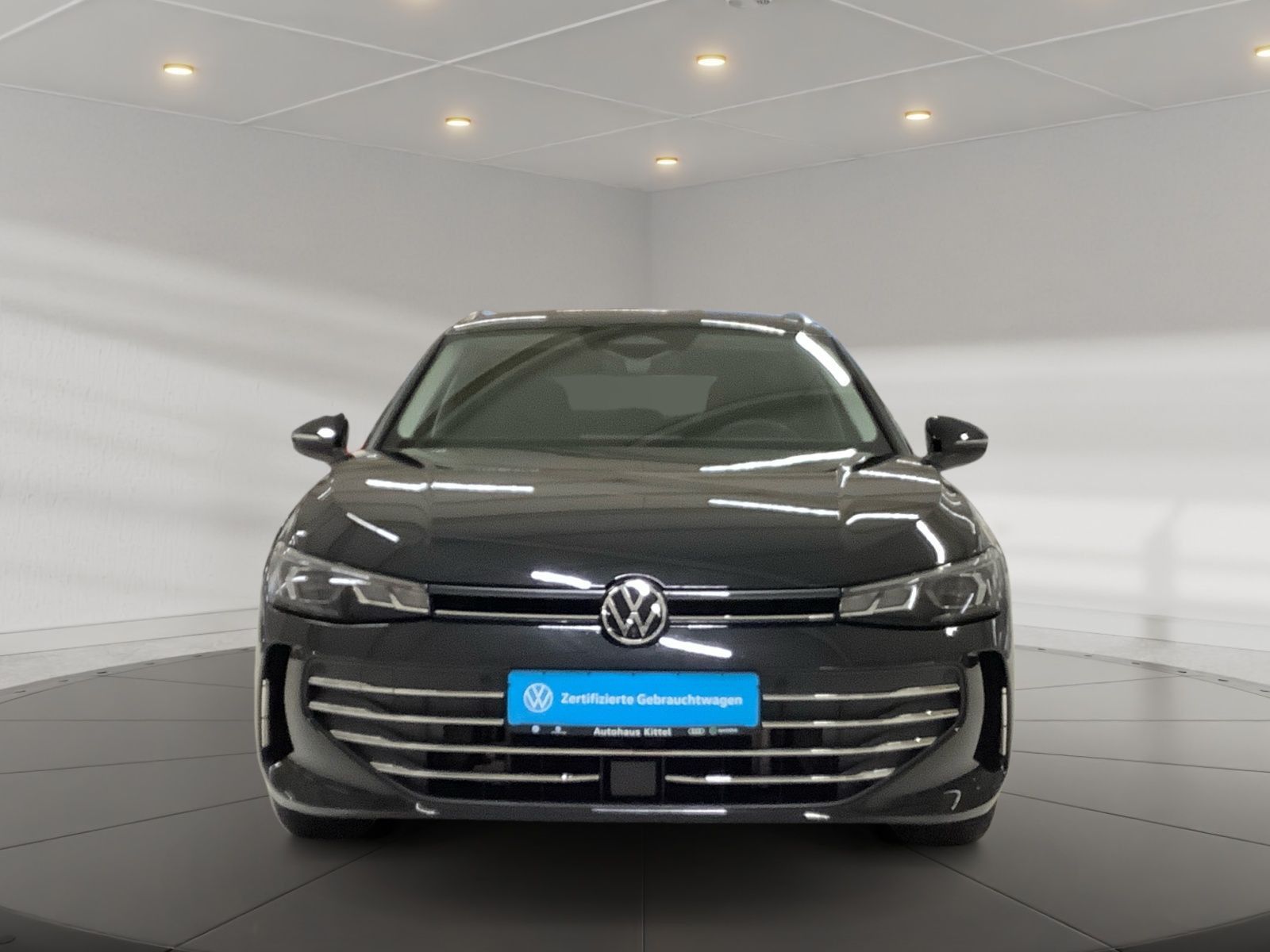 VW Passat Business 1,5 eTSI 110 kW DSG  AZV, Massag