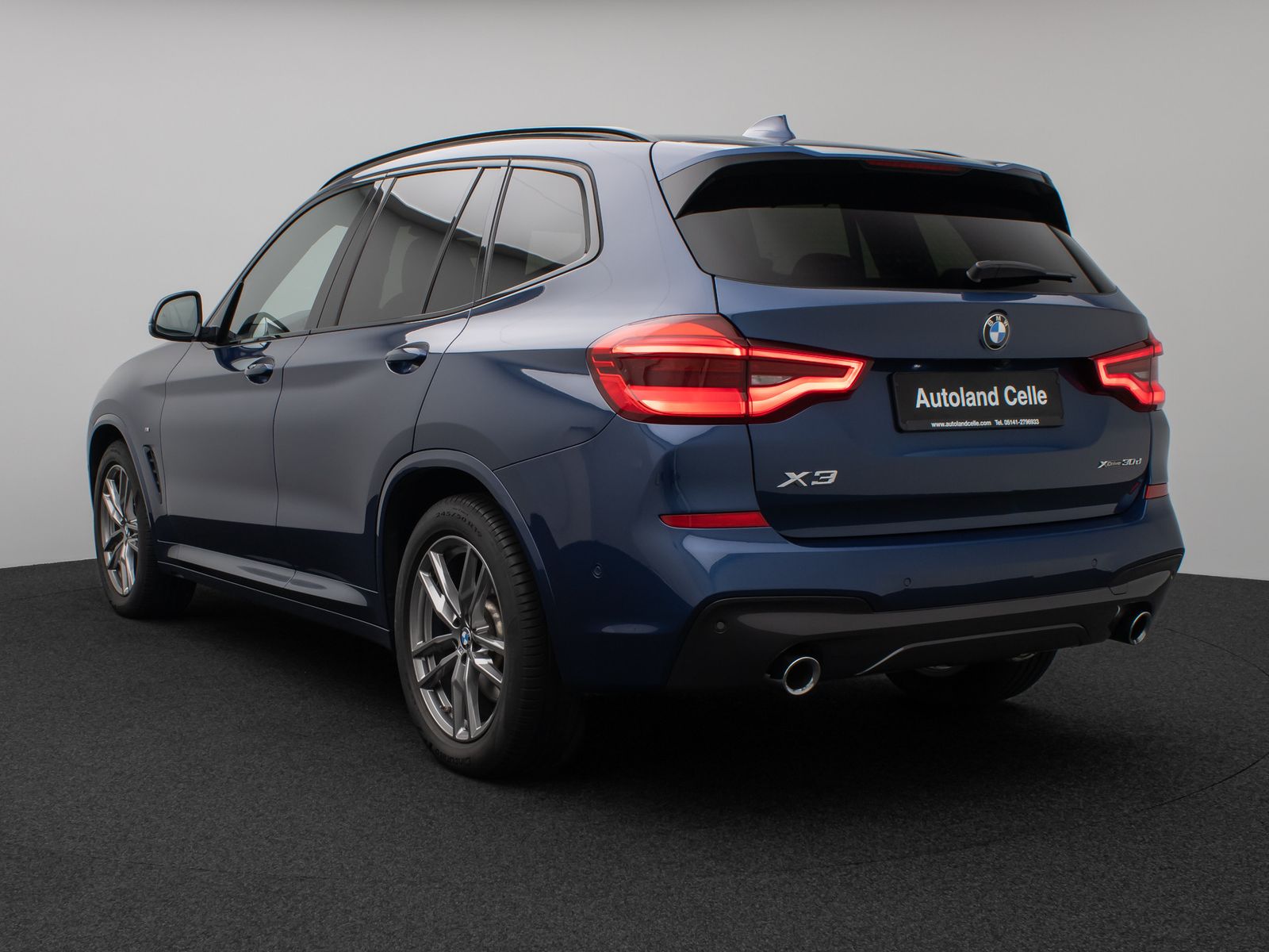 Fahrzeugabbildung BMW X3 xD30d M Sport HUD Kamera DAB Alarm AHK 19Zoll
