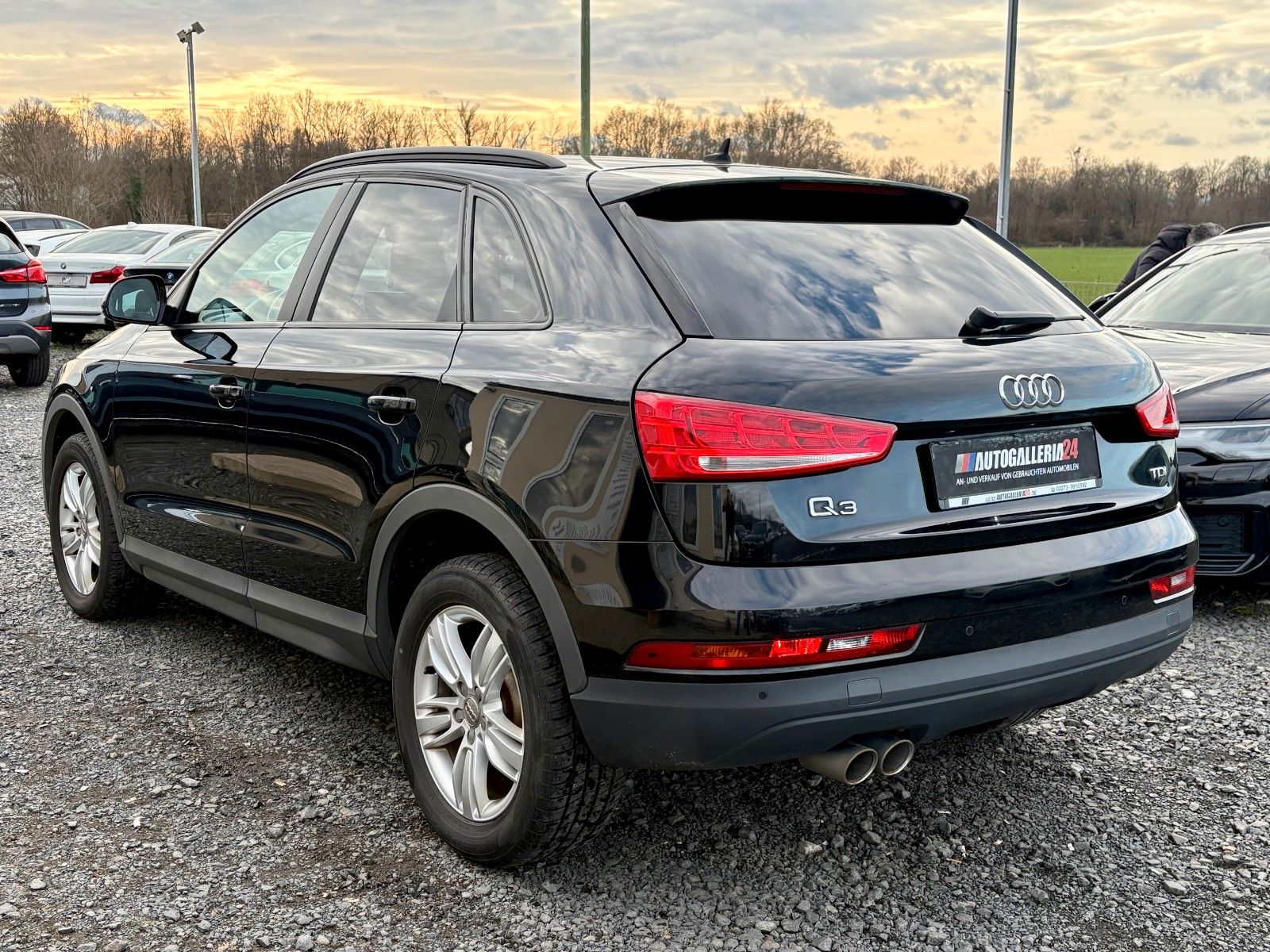 Fahrzeugabbildung Audi Q3 2.0 TDI basis Navi Xenon Tempomat SPORTFWK