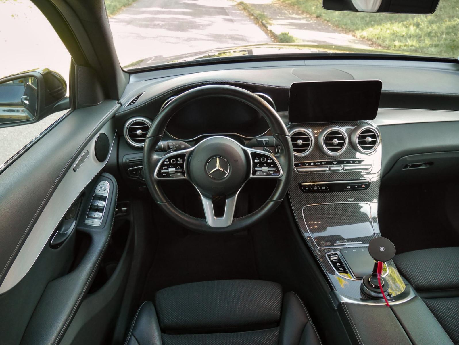 Mercedes-Benz GLC 300 e 4Matic Plug-In-Hybrid//AMG Line