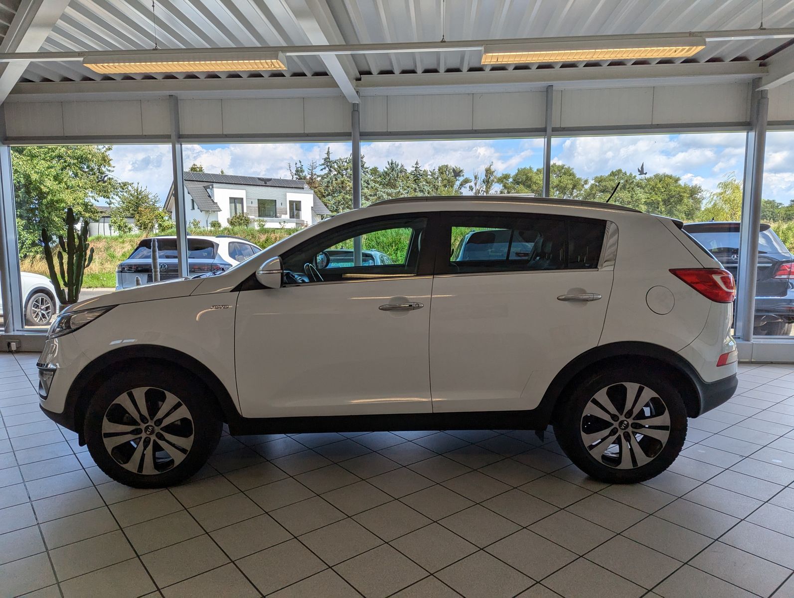 KIA Sportage 2.0CRDi 4WD FIFA Leder Kamera AHK 18" - Image 4