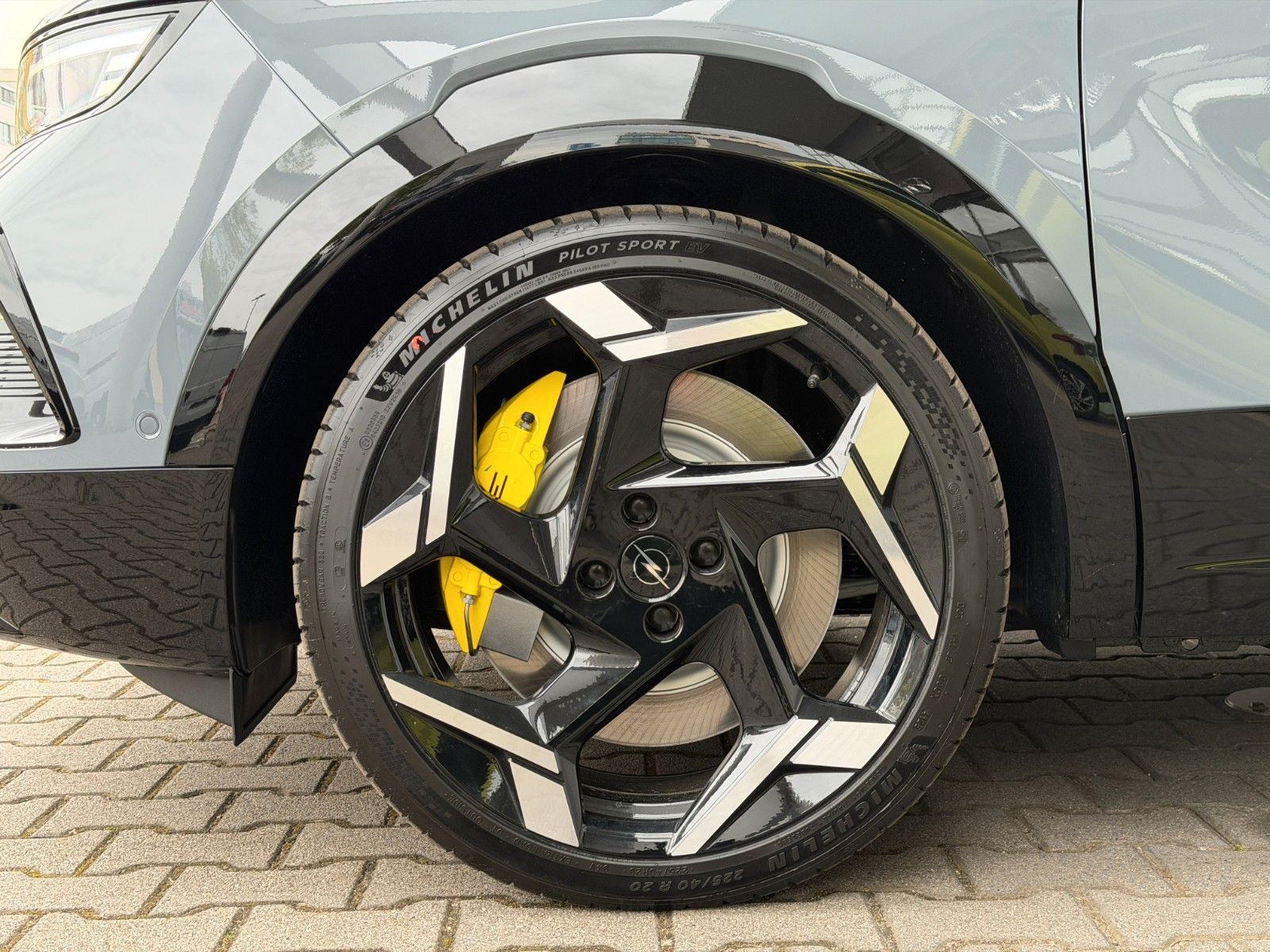 Fahrzeugabbildung Opel Mokka e GSE Kamera,LED,Matrix,Navi,SHZ,Keyless