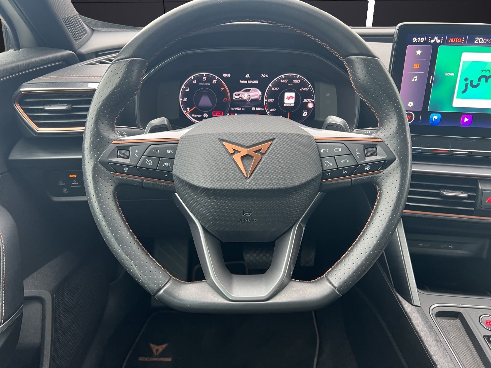 Fahrzeugabbildung CUPRA Formentor TSI DSG 4Drive LED Navi Pano AID ACC R