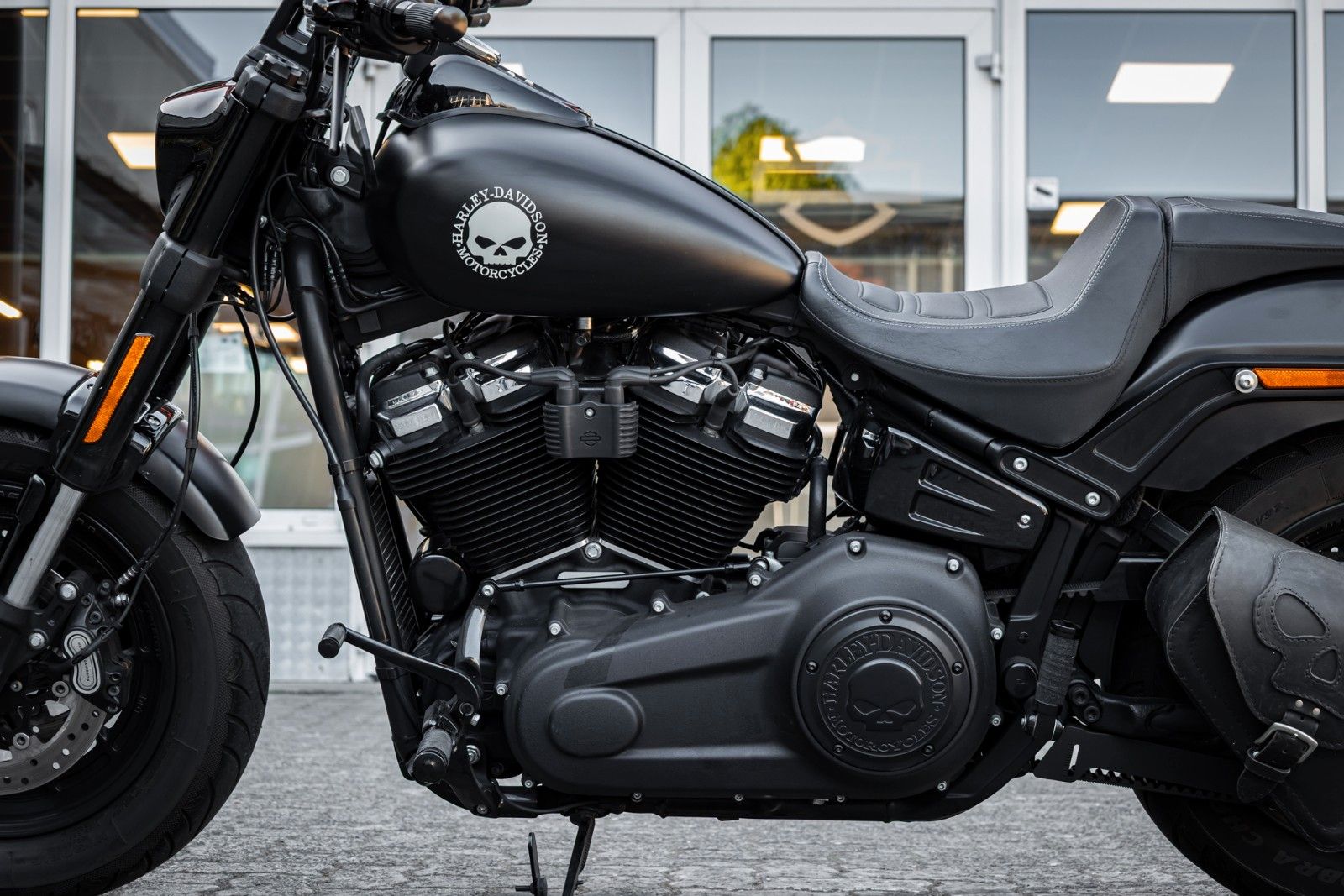 Fahrzeugabbildung Harley-Davidson FXFBS FAT BOB 114 CUI SOFTAIL - Penzl - Avon