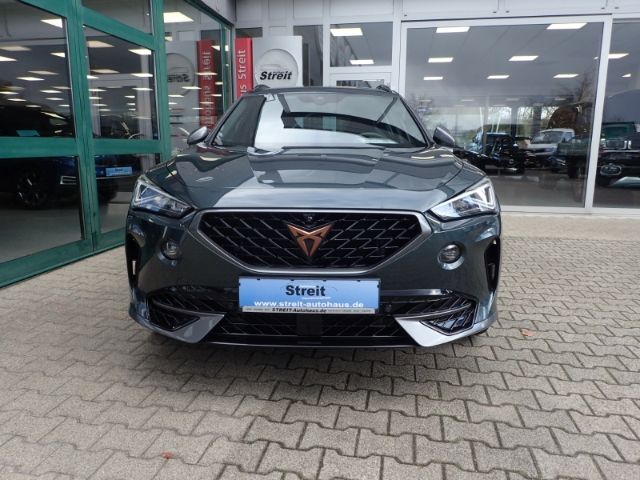 Fahrzeugabbildung CUPRA Formentor VZ 4Drive AHK Fahrassistenz-Paket XL L