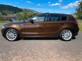 BMW 120i Aut. LCI Edi. Lifestyle Motor Neu Xenon Nav - BMW 1 Series: Braun