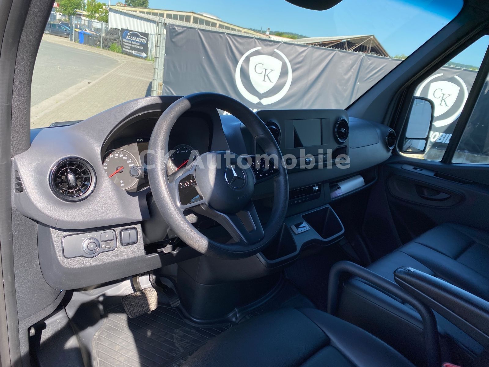 Fahrzeugabbildung Mercedes-Benz Sprinter III Kühlkasten 317CDI/Navi/LED/360°Kam