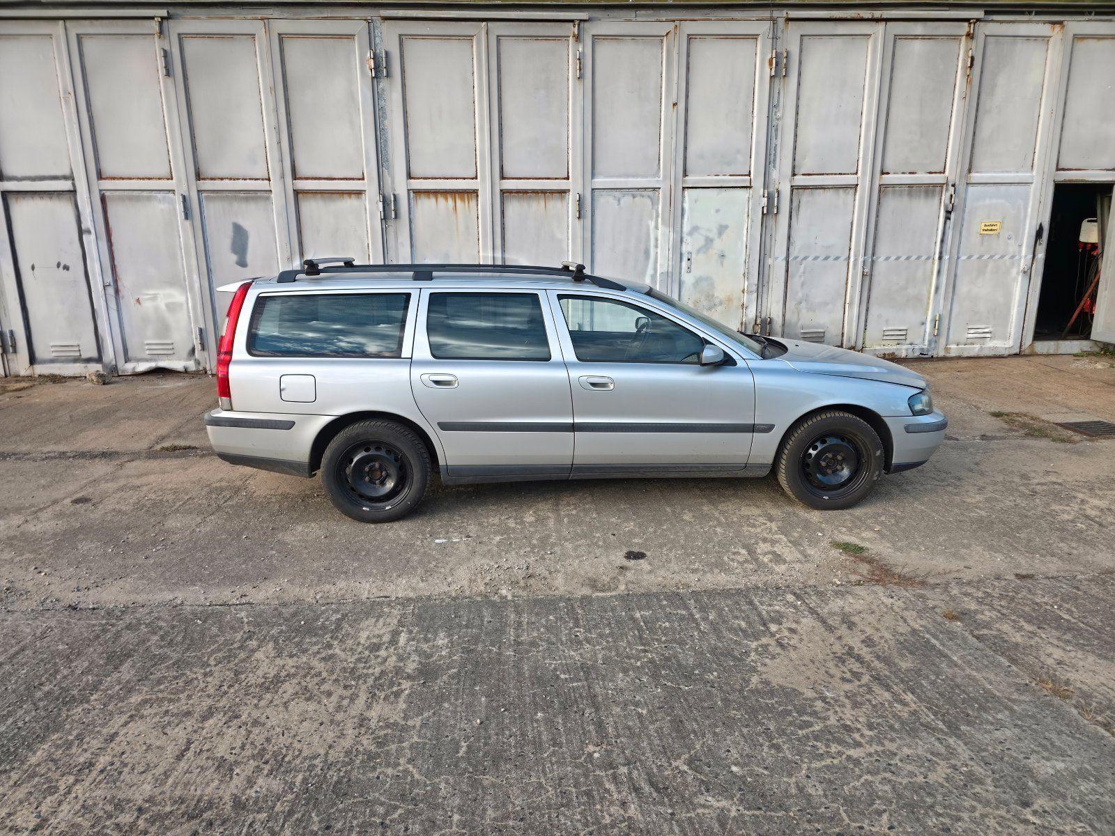 Volvo V70 2004 — photo 6