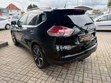 Nissan X-Trail 360° - schwarze Nissan X-Trail