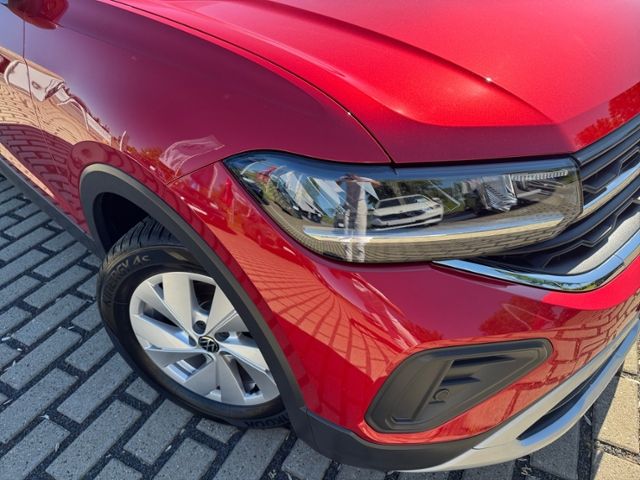 Fahrzeugabbildung Volkswagen T-Cross Life 1.0 TSI 116 PS 6-Gang LED APP TRVL