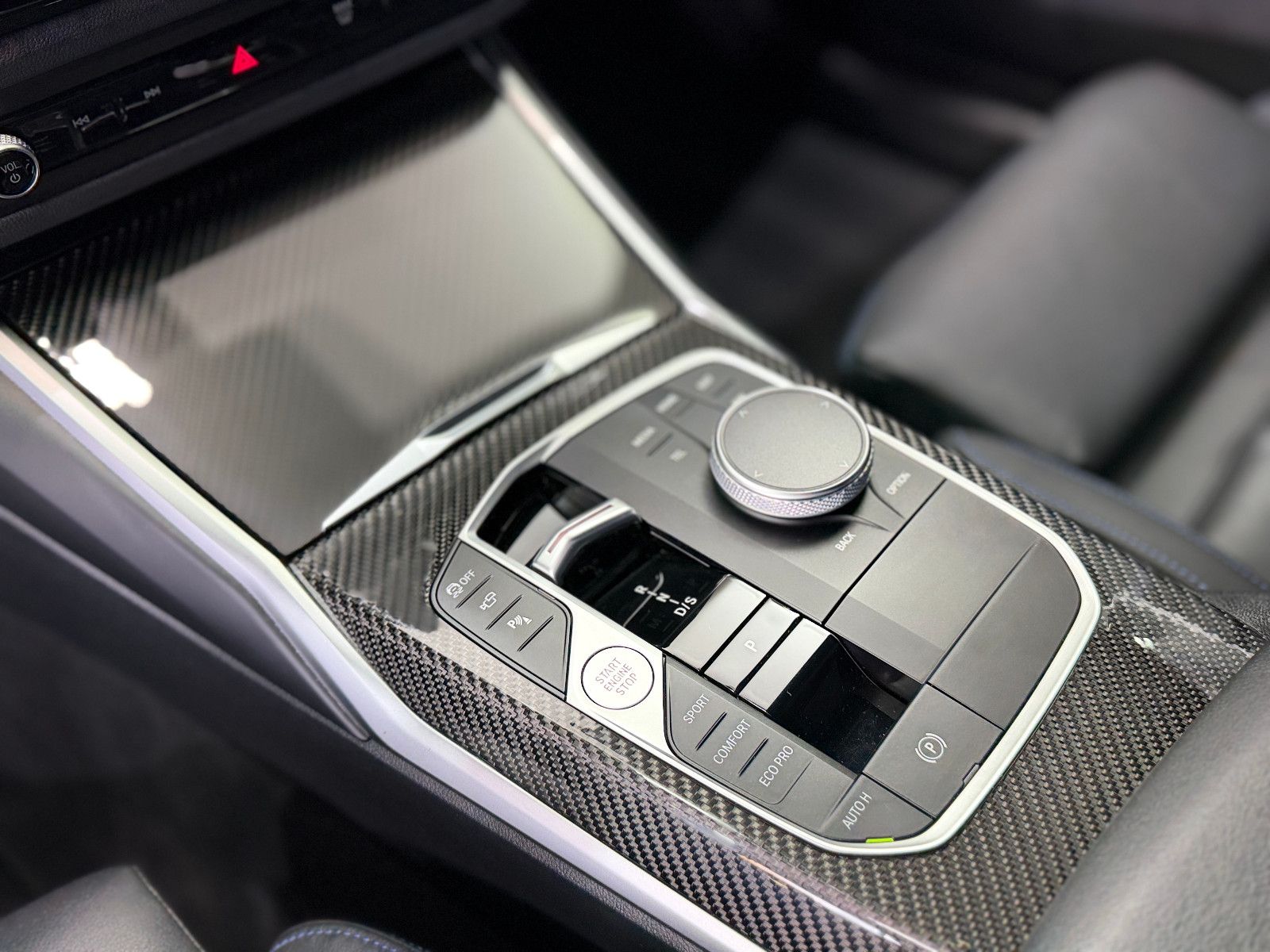 Fahrzeugabbildung BMW M340i Touring xDrive|M-SITZE|360°KAMERA|AHK|VOLL