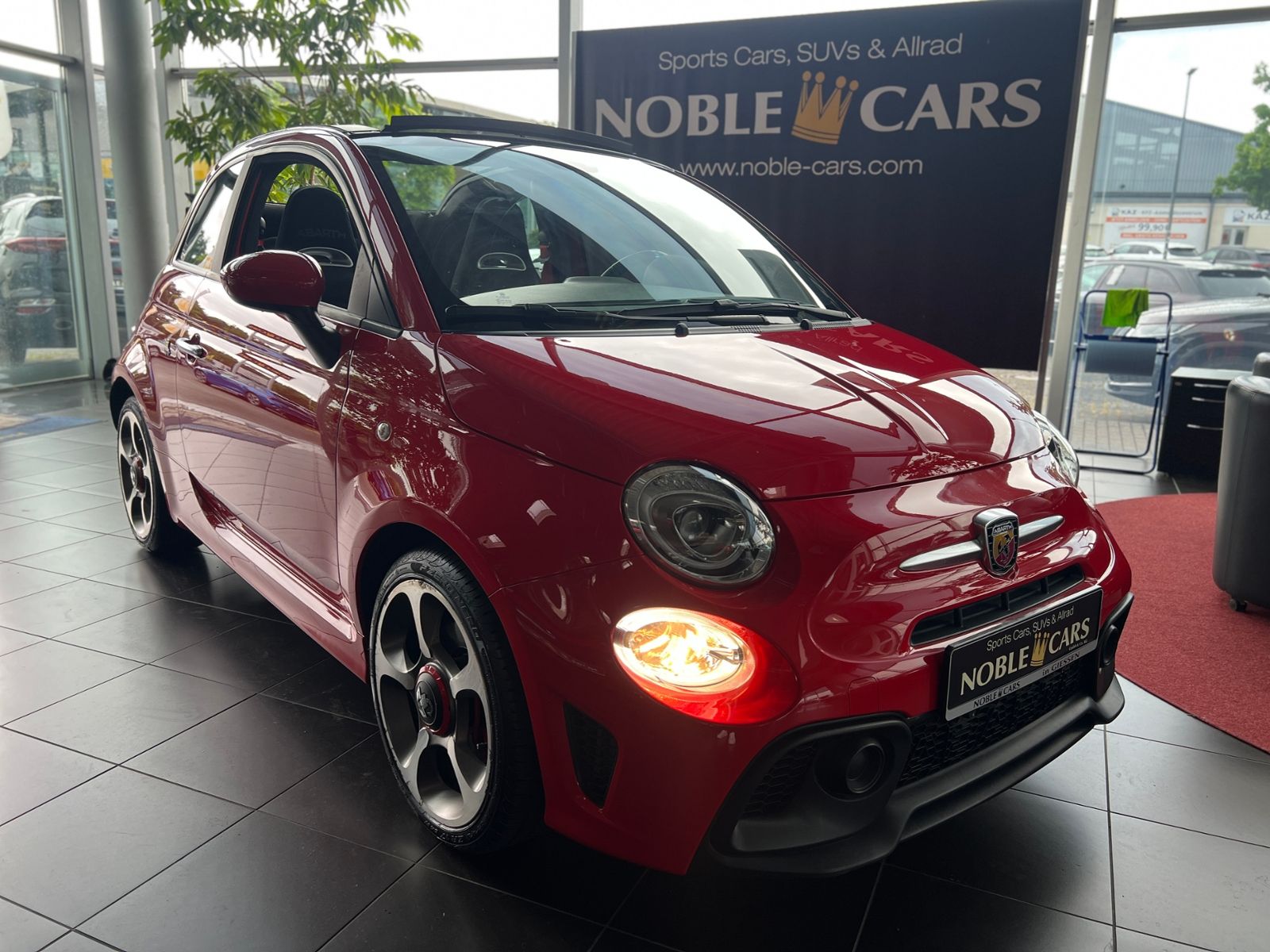 Fahrzeugabbildung Abarth 595C 1.4 T-Jet KLIMA NAVI ALU