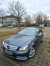Mercedes-Benz C250, gepflegt & top gewartet! - Mercedes-Benz 250 mit Benzin-Antrieb