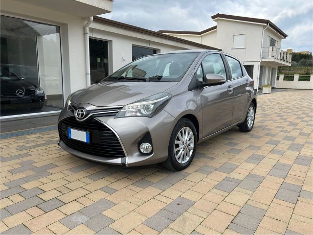 Toyota Yaris 1.4 D-4D 5 porte Lounge FULL OPTION