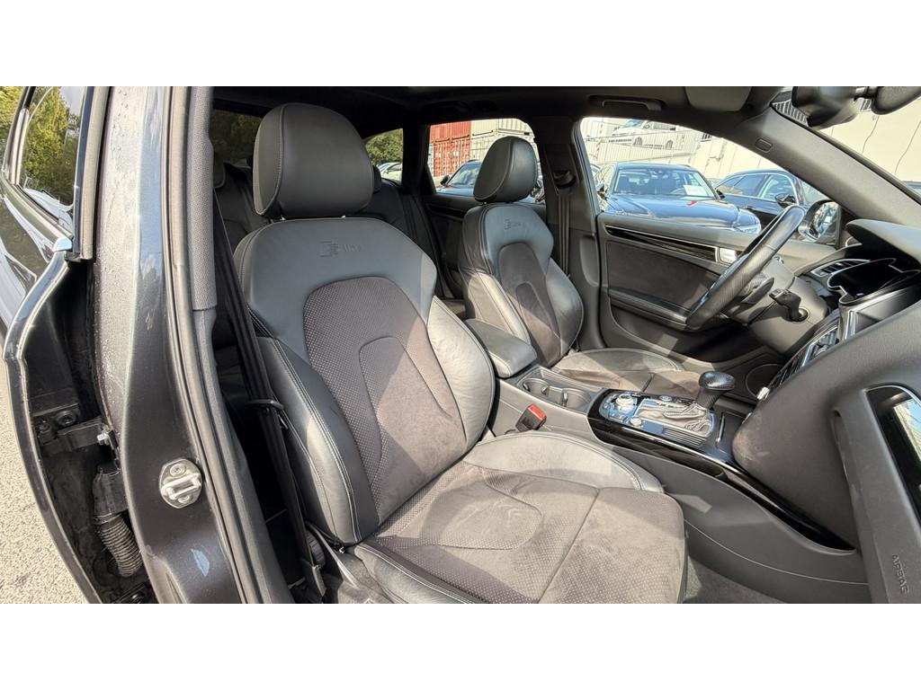 AUDI A4 AVANT 3.0 TDI 245CH QUATTRO S LINE