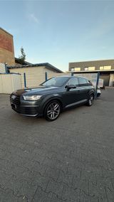 Audi 3.0TDi S LINE 22Z./ACC/PANO/360°/AHK/StHz - Audi Q7 in Düsseldorf