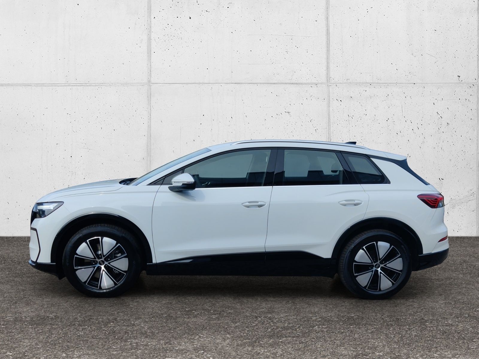 Audi Q4 SUV e-tron performance 210 kW KLIMA LED NAVI imagem 3