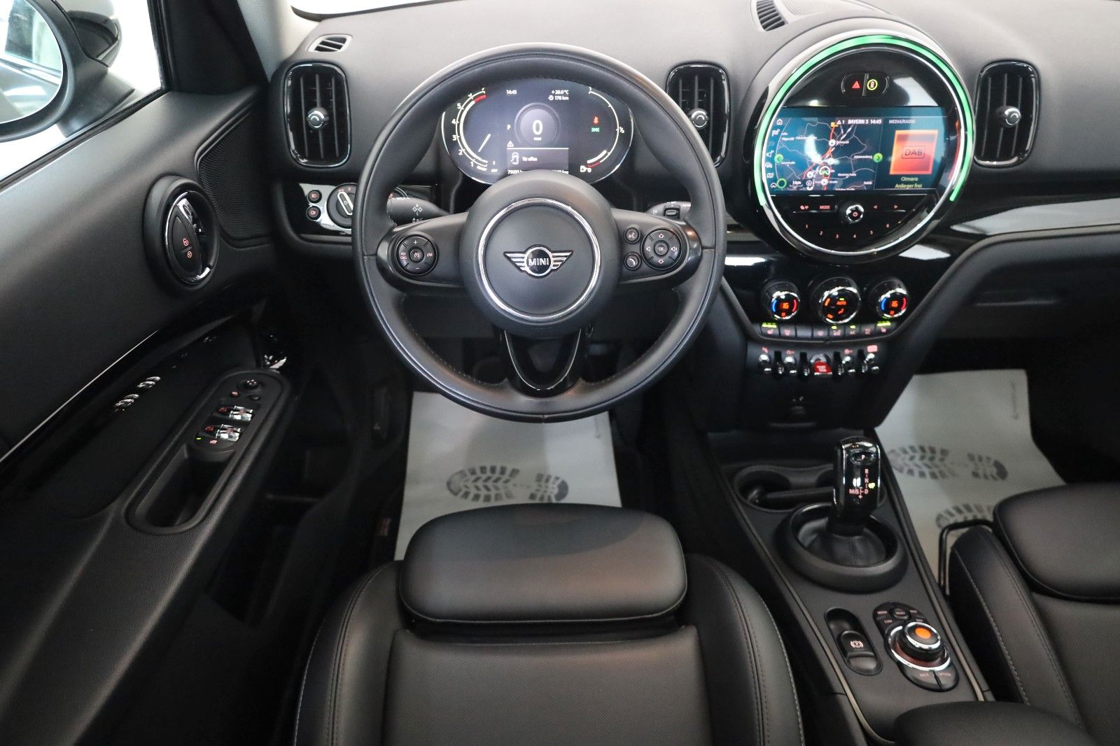 Fahrzeugabbildung MINI Countryman Cooper All4,Chili+,T.Leder,Navi,Panor