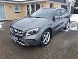 Mercedes-Benz GLA 180  Urban   LED  Navi  SHZ  el.HK  37000 km - Mercedes-Benz GLA 180 in Bremen