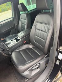 Volkswagen Touareg - 5