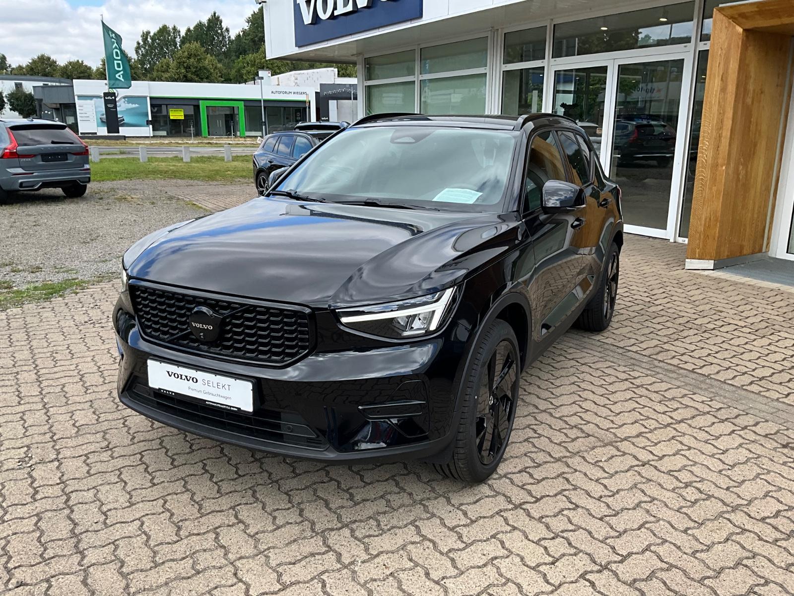 Volvo XC40 Plus Black Edition 2WD