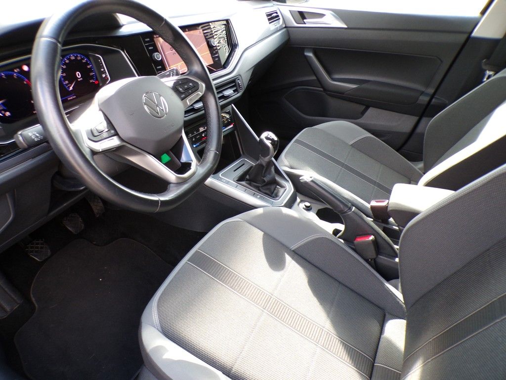 Fahrzeugabbildung Volkswagen Polo 1.0 l TSI Style