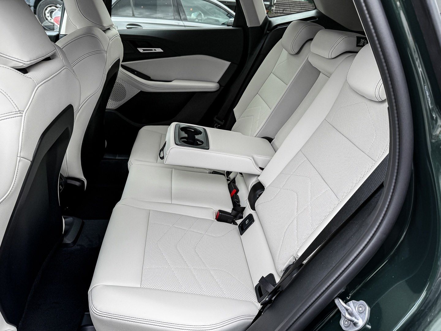 BMW 216 Active Tourer - Bild 16