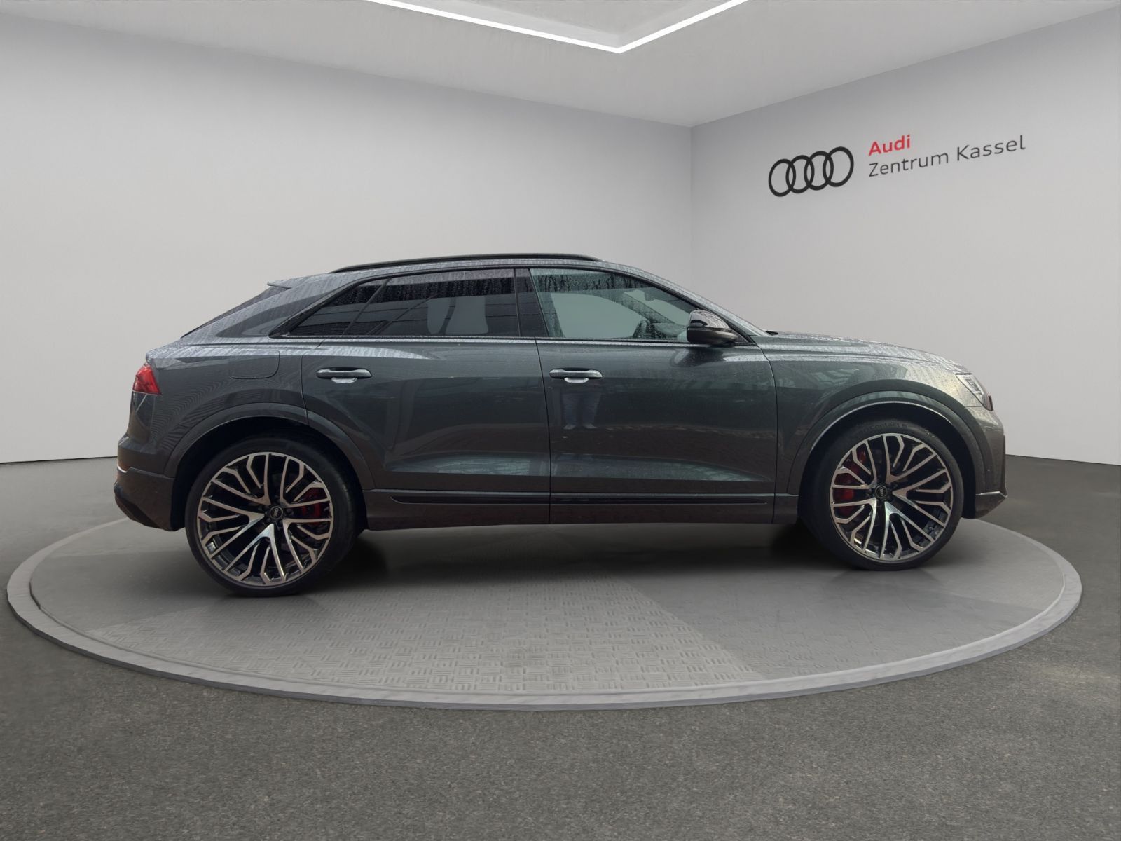 Audi SQ8 - Bild 8