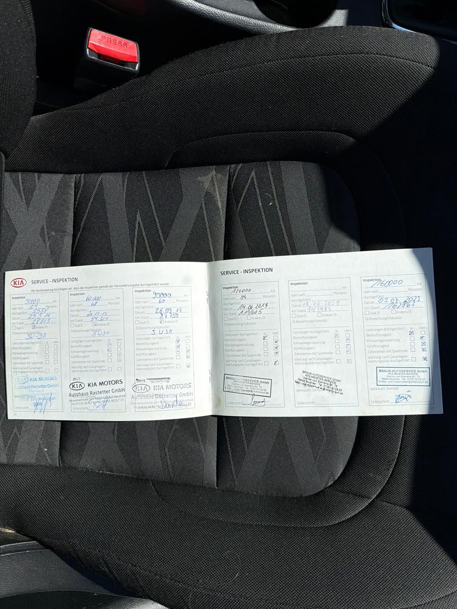 Kia Ceed Sportswagon 1.6/SITZHEIZUNG/LENKRADHEIZUNG