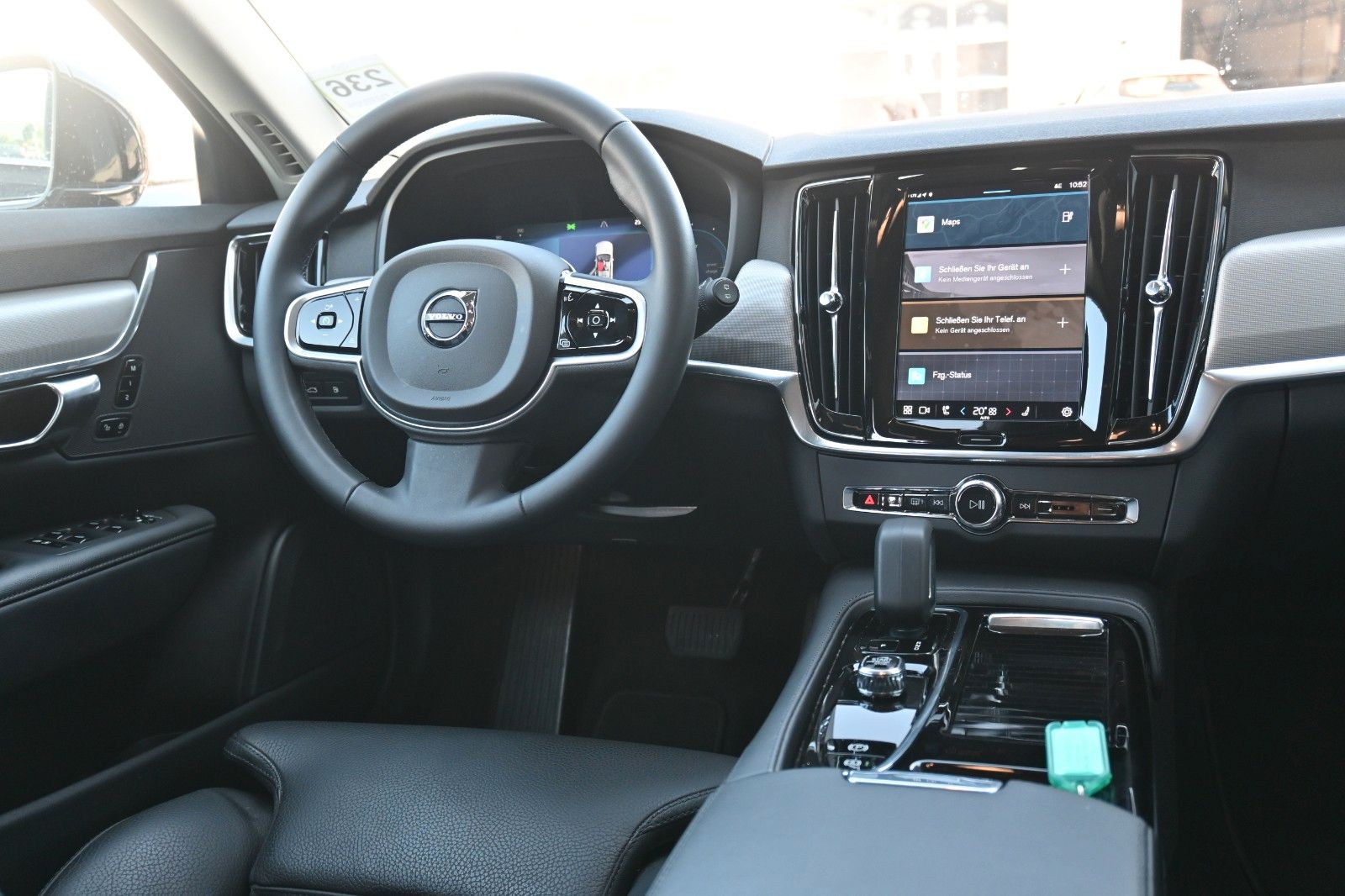 Fahrzeugabbildung Volvo V90 T6 PHEV AWD  Core Bright*AHK*Voll LED*Alarm*