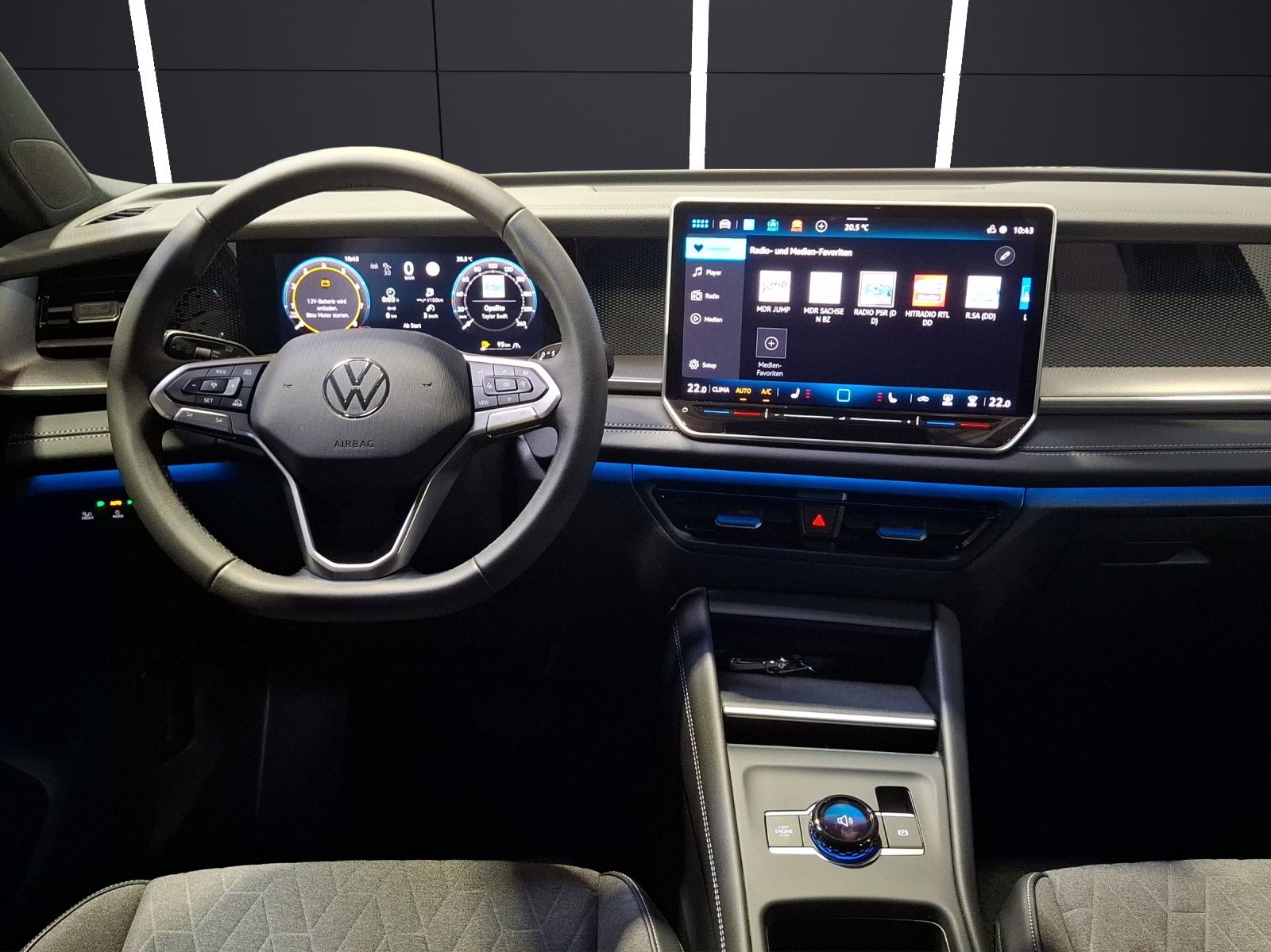 Fahrzeugabbildung Volkswagen Tayron eTSI Life DSG LED AHK Navi AID ACC RFK SH
