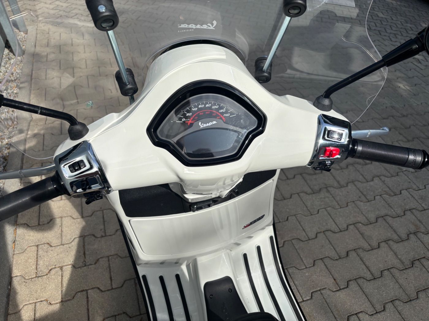 Fahrzeugabbildung Vespa GTS 300 Super Sport Windschild Topcase