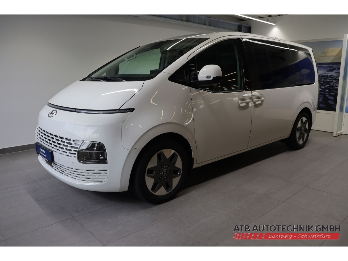 Fahrzeugabbildung Hyundai STARIA Prime 2WD 2.2 CRDi Park-Paket Navi Bose K