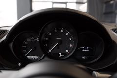 PORSCHE 718 Boxster 4.0 Spyder*Schalter*Bi-Xenon*PCM*20"