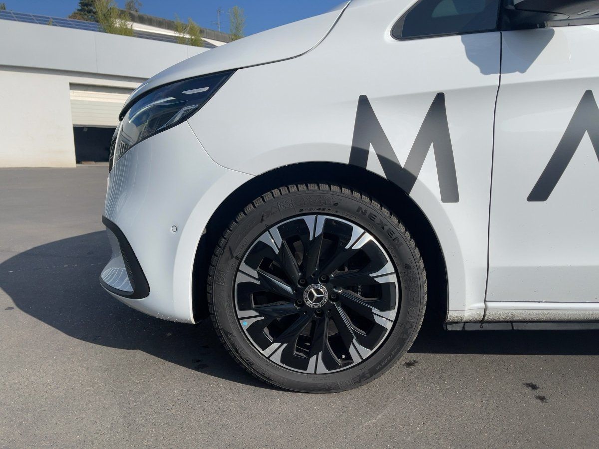 Fahrzeugabbildung Mercedes-Benz V 250 d lang Multibeam/Distronic/360°/AHK