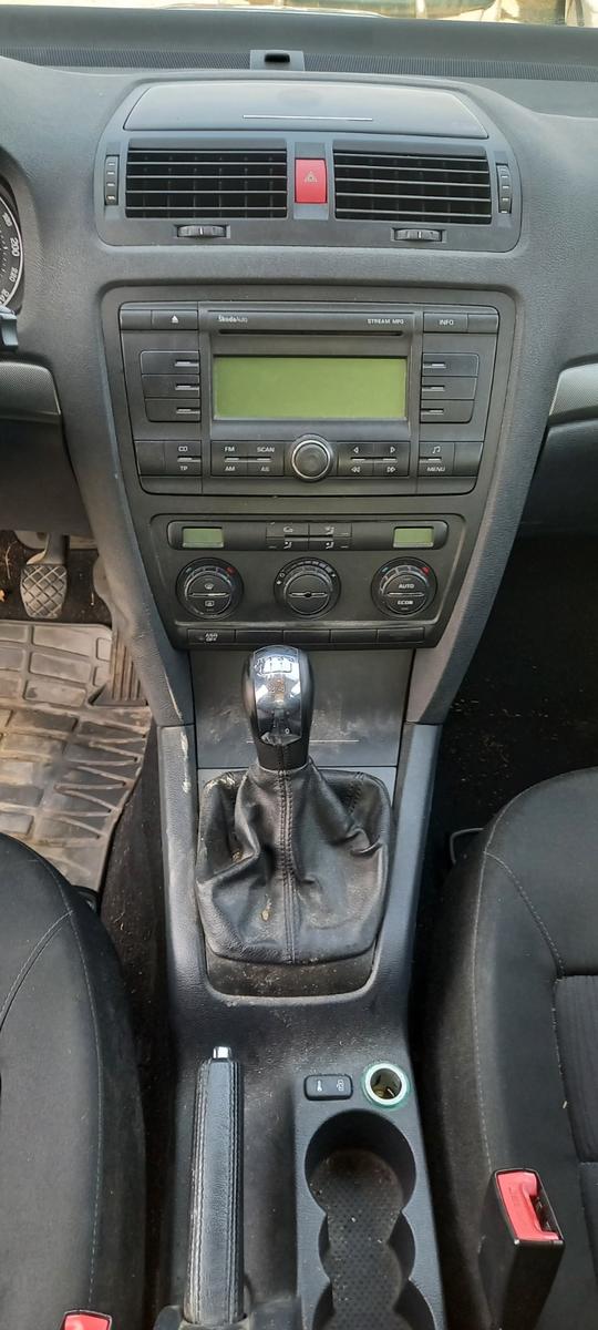 Skoda Octavia 2006 — photo 17