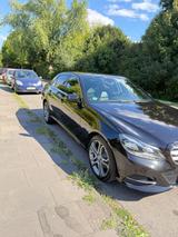 Mercedes-Benz E 200  61.500 km  - Mercedes-Benz 200: K