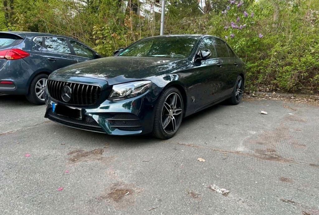 Image of Mercedes-Benz E 350