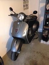Vespa GTS 300 SUPER SPORT ABS - Top gepflegt  - VESPA GTS 300 SUPER SPORT