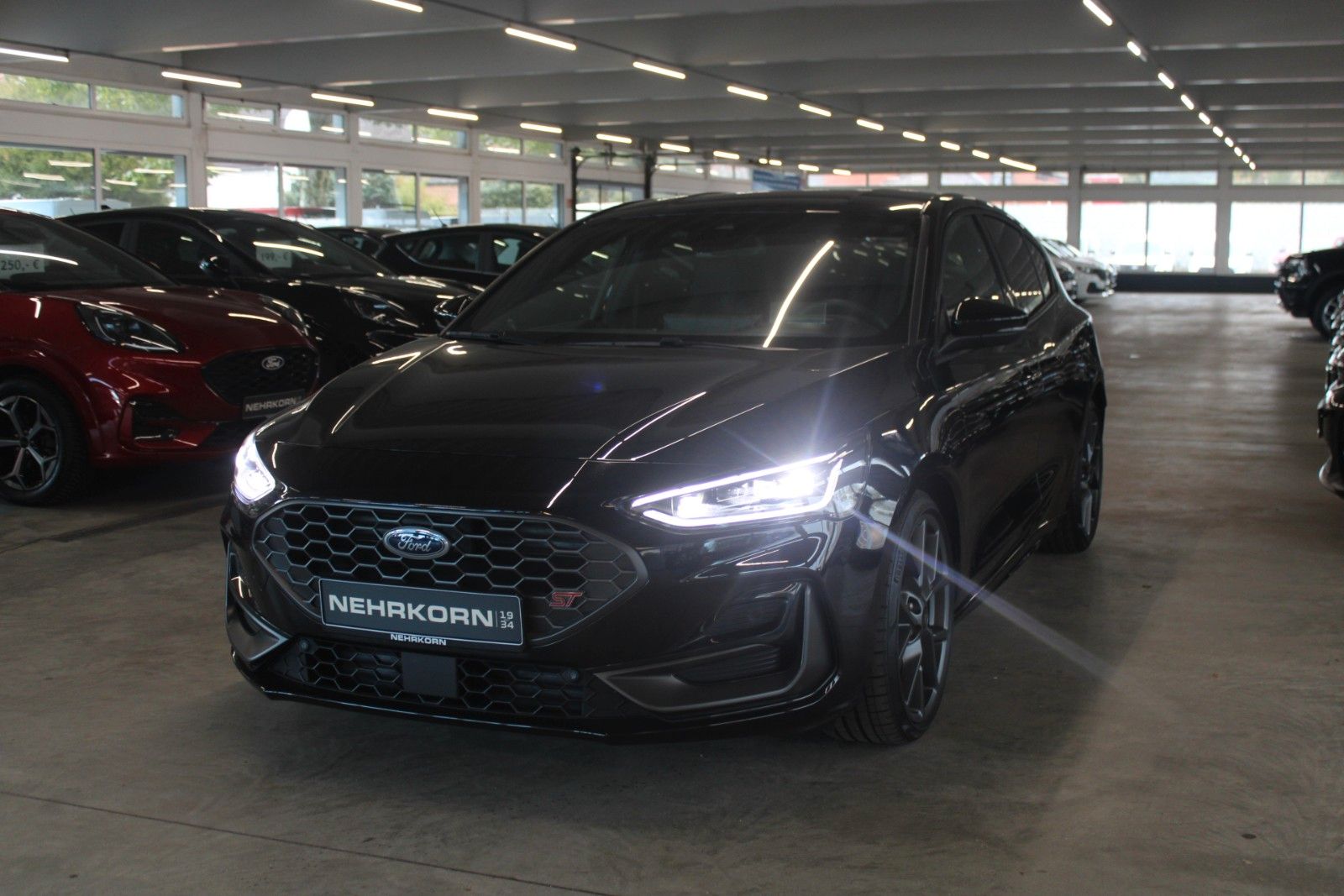Fahrzeugabbildung Ford Focus ST X Aut. Matrix-LED HUD B&O WinterPak uvm